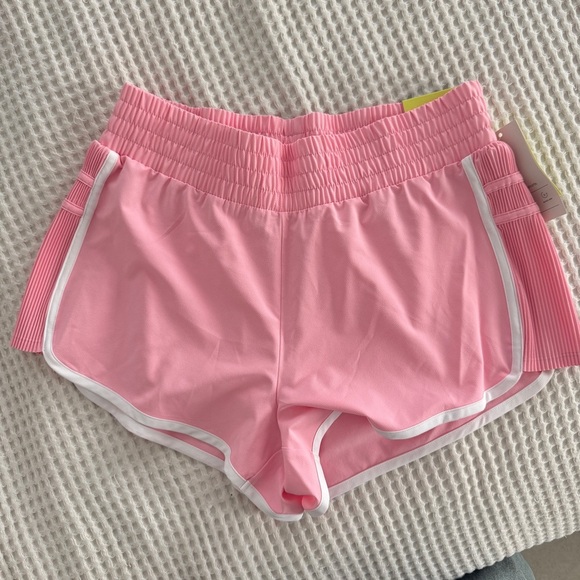 All In Motion Women's Light Pink Dolphin Athletic Shorts - NWT szM - Picture 4 of 7